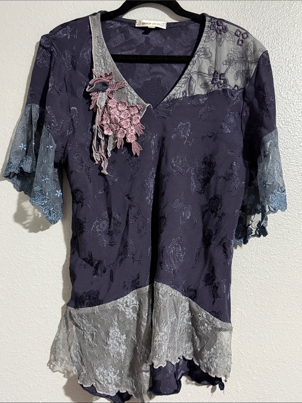 VTG Spencer Alexis Textured Lace V-Neck Blouse with Pink Floral Applique